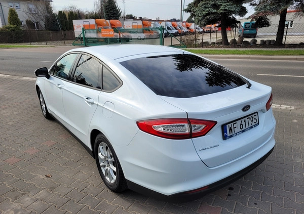 Ford Mondeo cena 60500 przebieg: 172000, rok produkcji 2018 z Warszawa małe 326